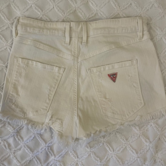 Shorts - Picture 3 of 4